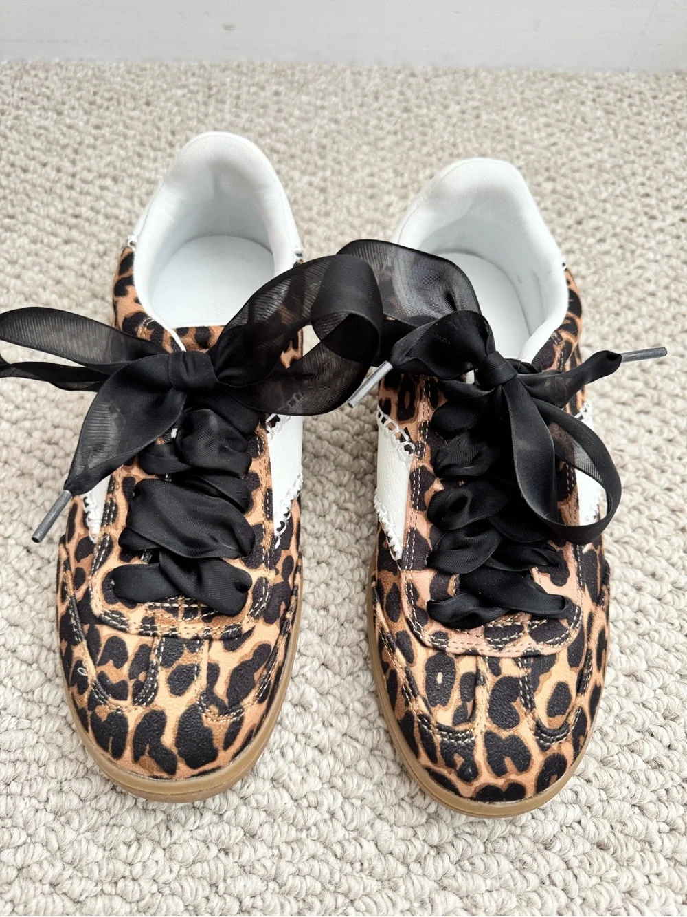 Universal Thread - Leopard Print Women's Sneakers with Satin Ribbon Laces (6) - Picture 1 of 7